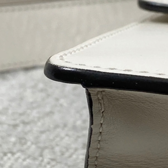 Authentic Pre-Owned Gucci Sylvie Shoulder Bag White - Picture 5 of 16